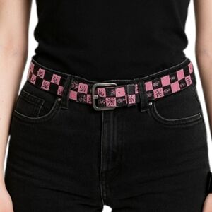 Goth/Punk belt size 34 | Chekered blank and pink Skulls
